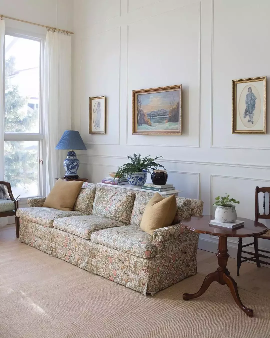30 Statement-Making Living Room Wall Art Ideas That Transform Your Space 17 Play to a Room