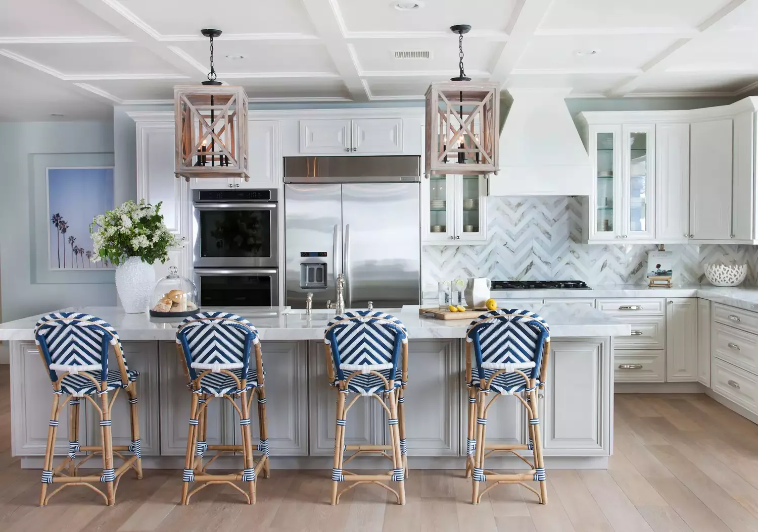 20 Beautiful Coastal Kitchen Designs That Will Transform Your Home 11 Play with Pattern