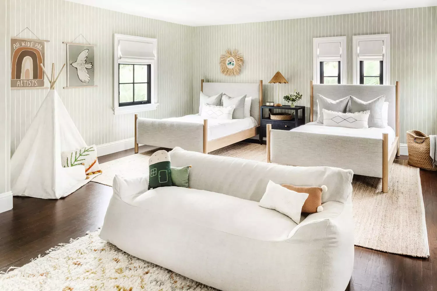 22 Rustic Bedroom Designs That Create Your Perfect Cozy Retreat 14 Playful Bedroom