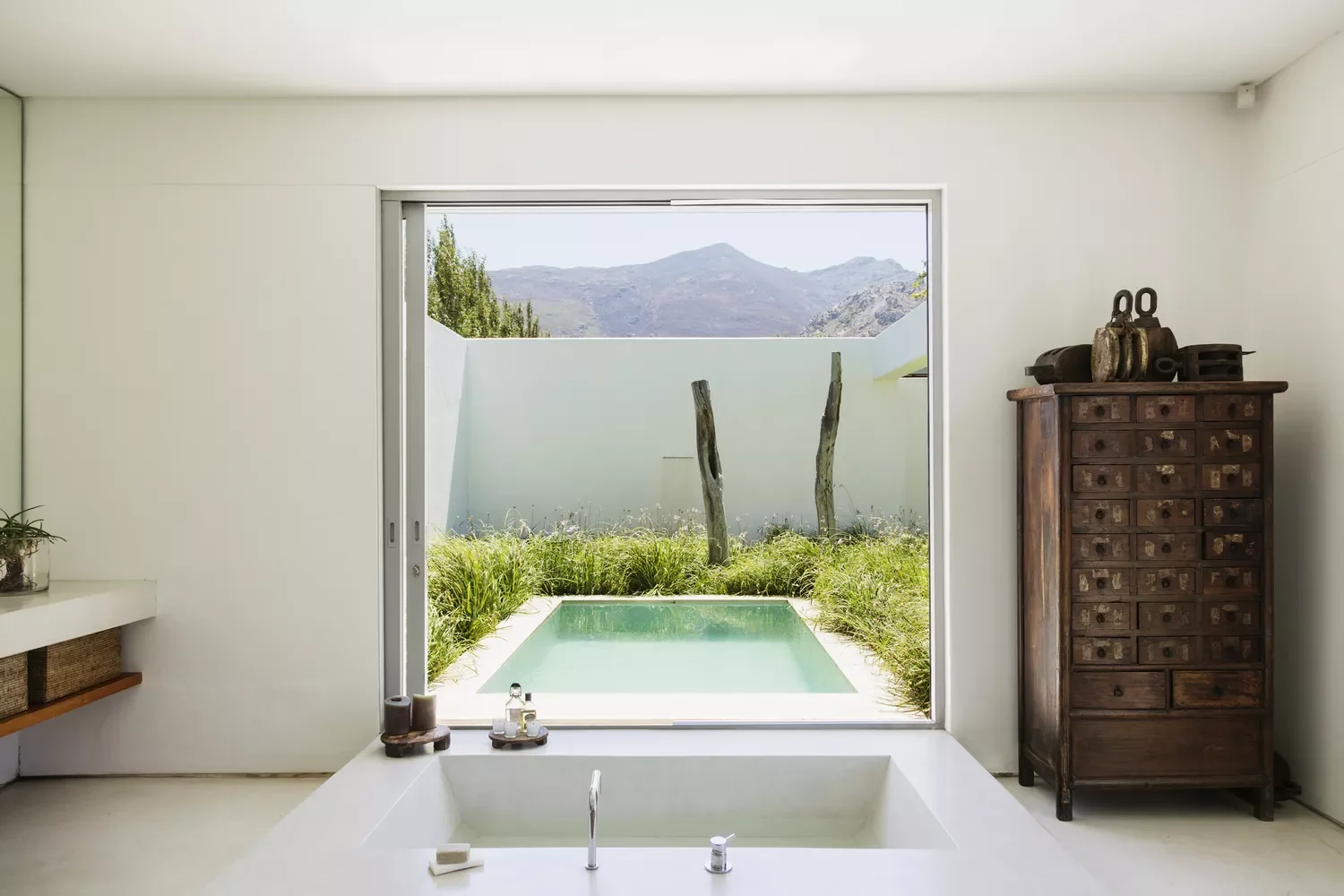 37 Stunning Plunge Pool Designs to Transform Your Backyard Into a Cool Summer Retreat 16 Plunge Pool Landscaping