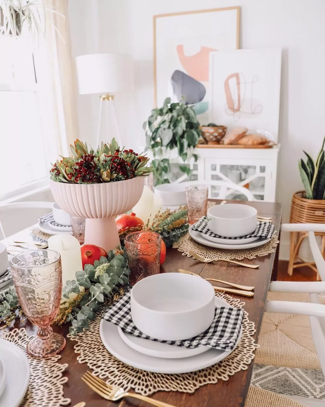 62 Stunning Thanksgiving Table Ideas That Will Wow Your Guests 14 Pomegranate Centerpiece