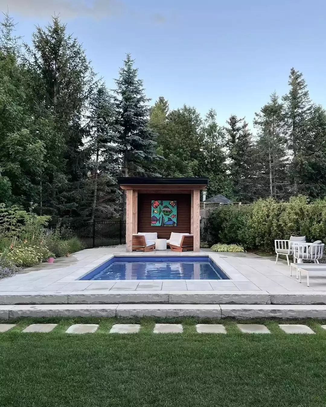 27 Gorgeous Garden Pathway Ideas to Transform Your Outdoor Space Poolside Pavers