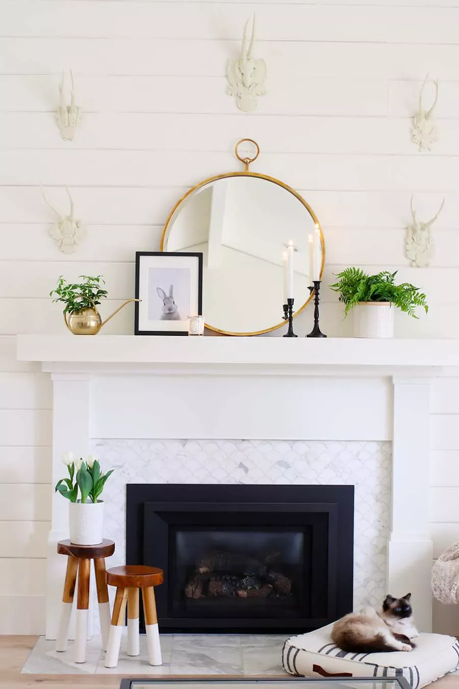 30 Beautiful Spring Mantel Ideas That Will Transform Your Living Space 12 Pops of Green