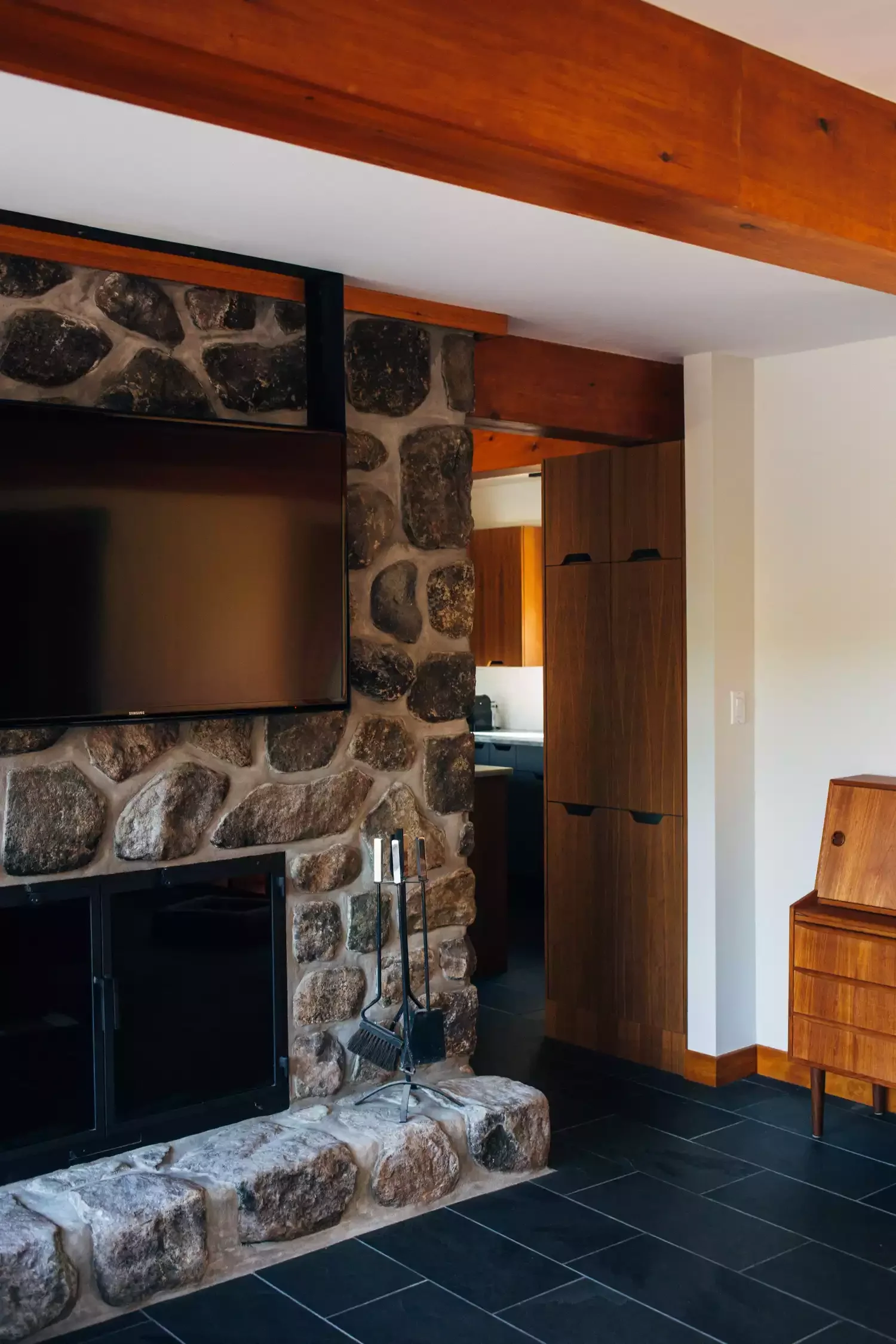 33 Smart Ways to Style Your TV Above the Fireplace Like a Pro 19 Preserve Existing Features