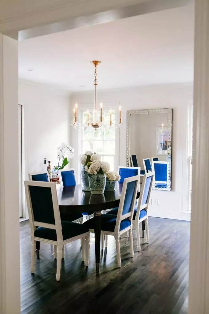 40 Stunning Blue Dining Room Ideas That Will Transform Your Space 19 Pretty Pottery