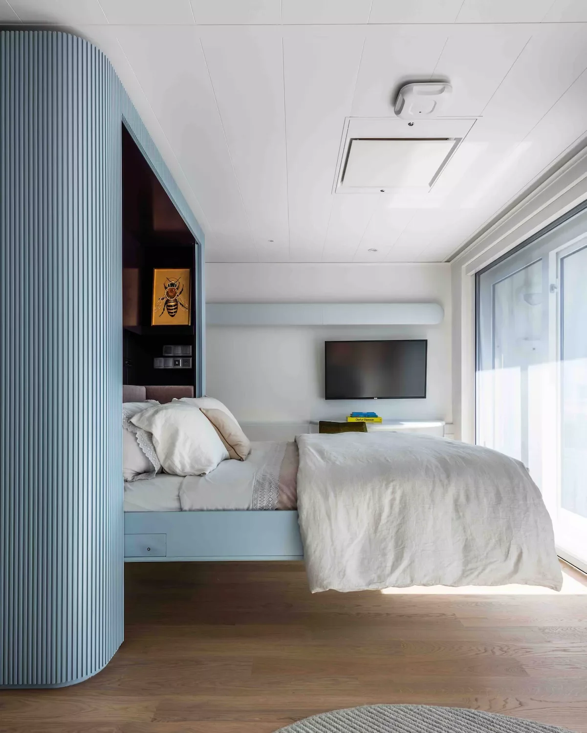 33 Space-Saving Murphy Bed Ideas That Will Transform Your Home 29 Primary Murphy Bed