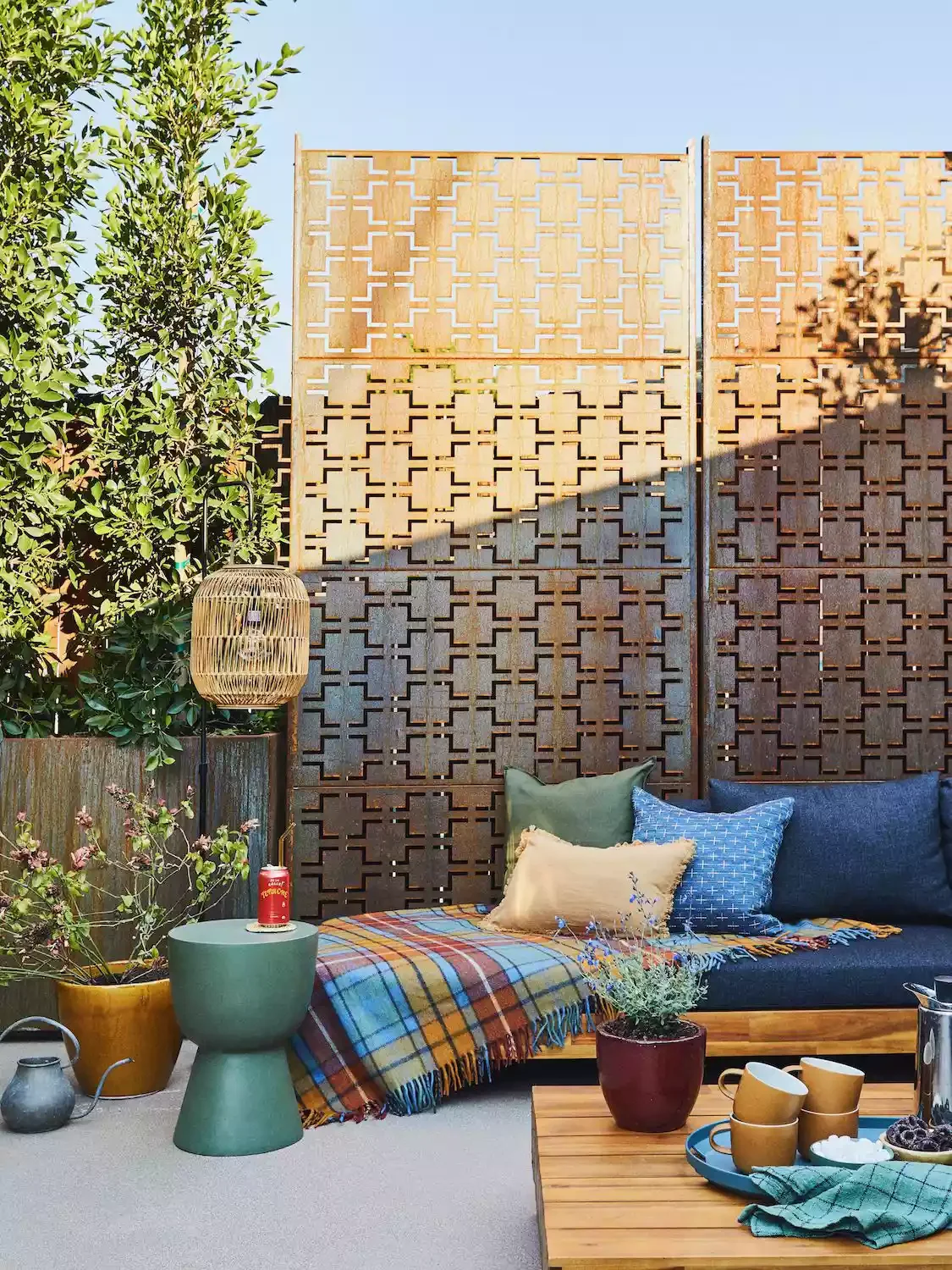 57 Stunning Backyard Transformation Ideas to Create Your Perfect Outdoor Retreat Privacy Screen