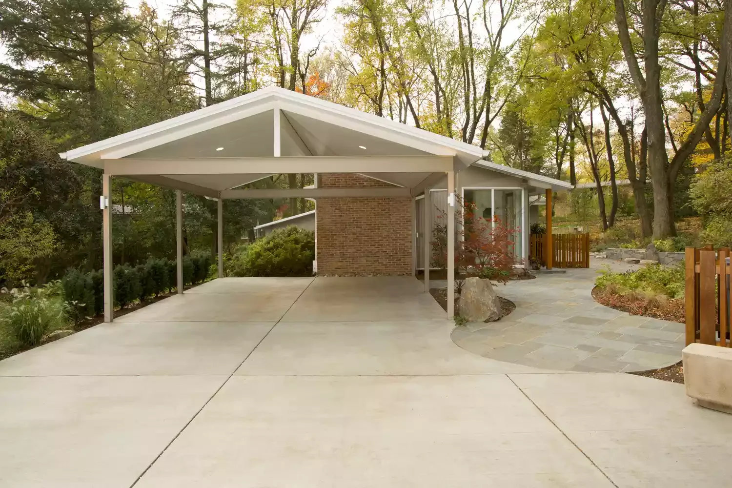 23 Brilliant Carport Designs That Perfectly Merge Beauty and Practicality 11 Private Carport