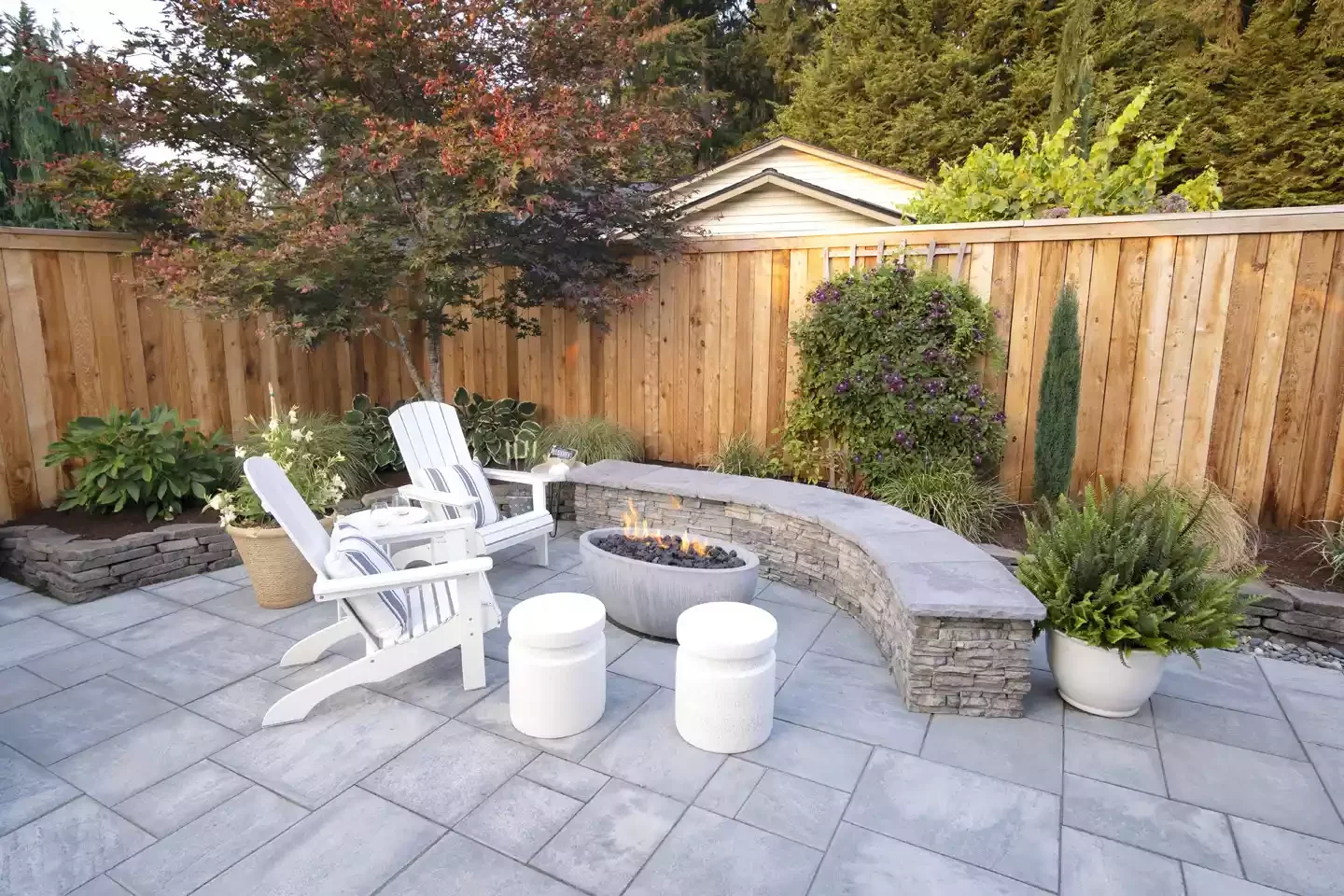 21 Beautiful Stone Fire Pit Designs That Will Transform Your Backyard 12 Private Stone Sire Pit Placement