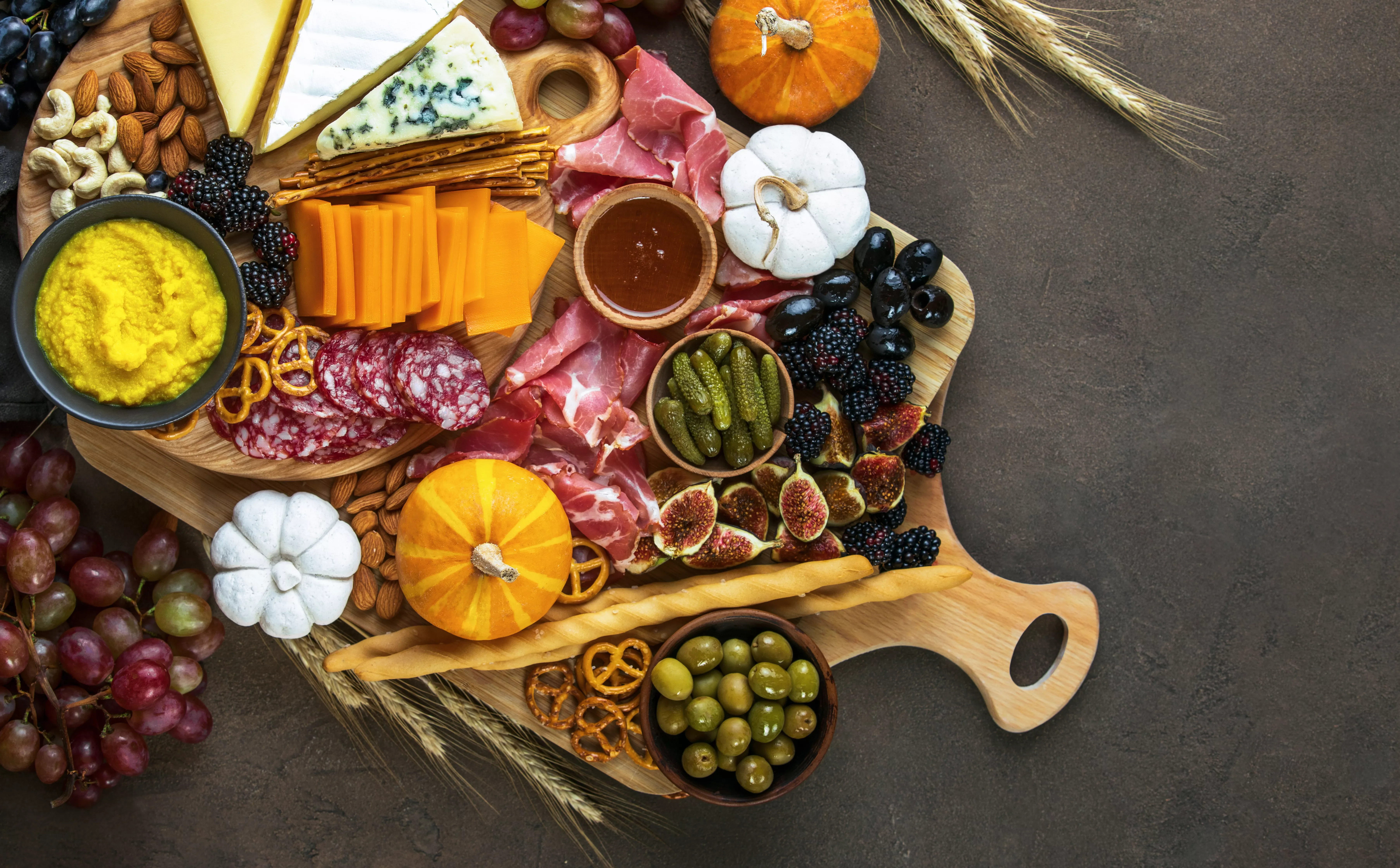 23 Spooky Halloween Charcuterie Board Ideas to Inspire You 10 Pumpkin Board