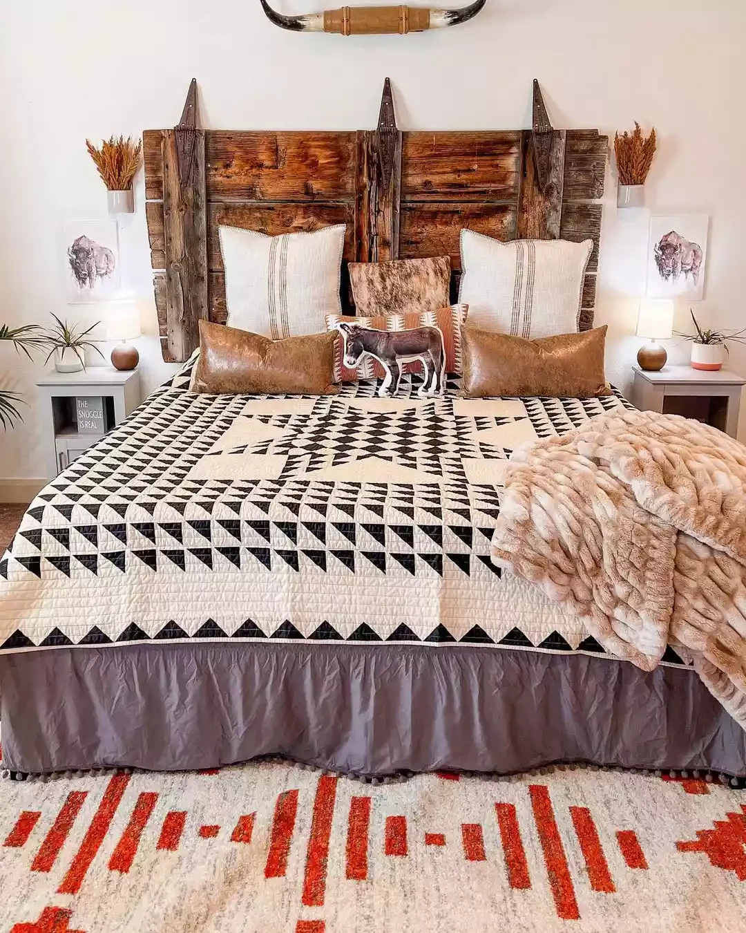 16 Western Bedroom Ideas That Transform Your Space Put a Vintage Quilt on Your Bed
