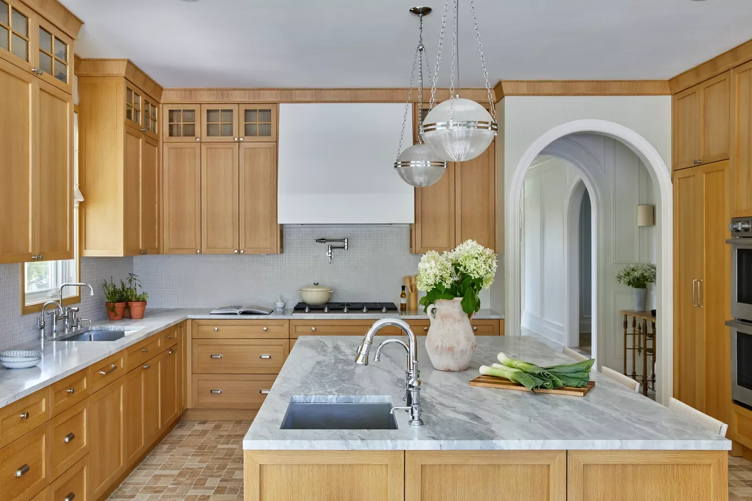 37 Timeless Traditional Kitchen Designs That Create the Perfect Cozy Home 8 Quality Kitchen Appliances