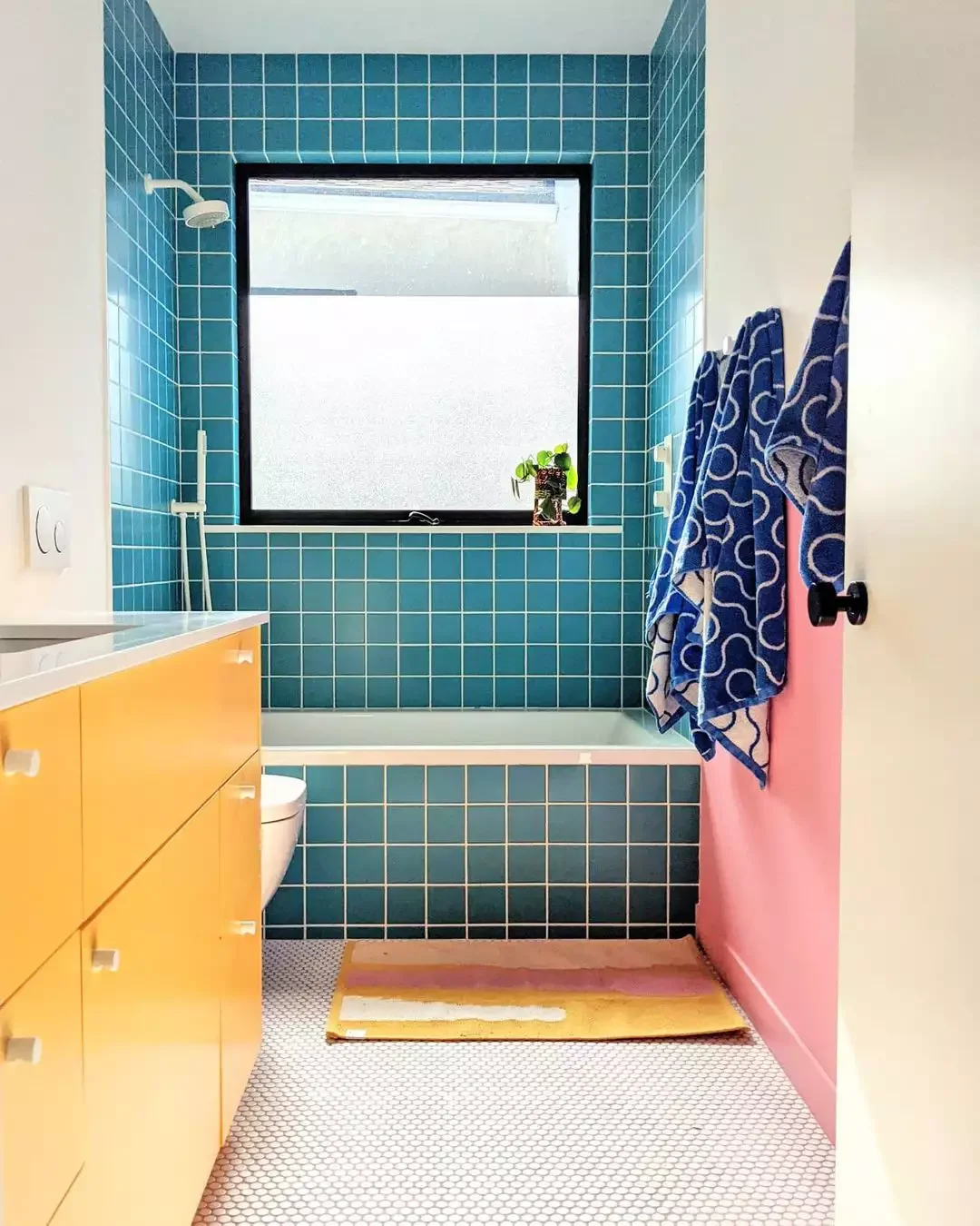 30 Delightful Kid-Friendly Bathroom Ideas That Evolve With Your Children 20 Quick Accent Wall
