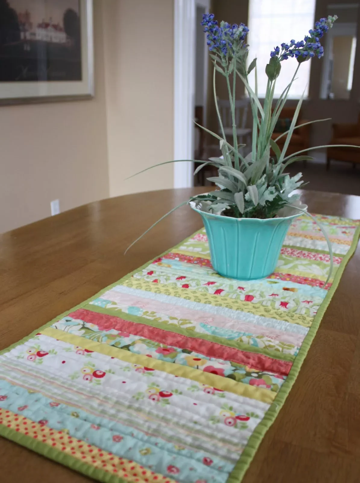 34 Creative Table Runner Ideas to Transform Your Dining Space Quilted Table Runner