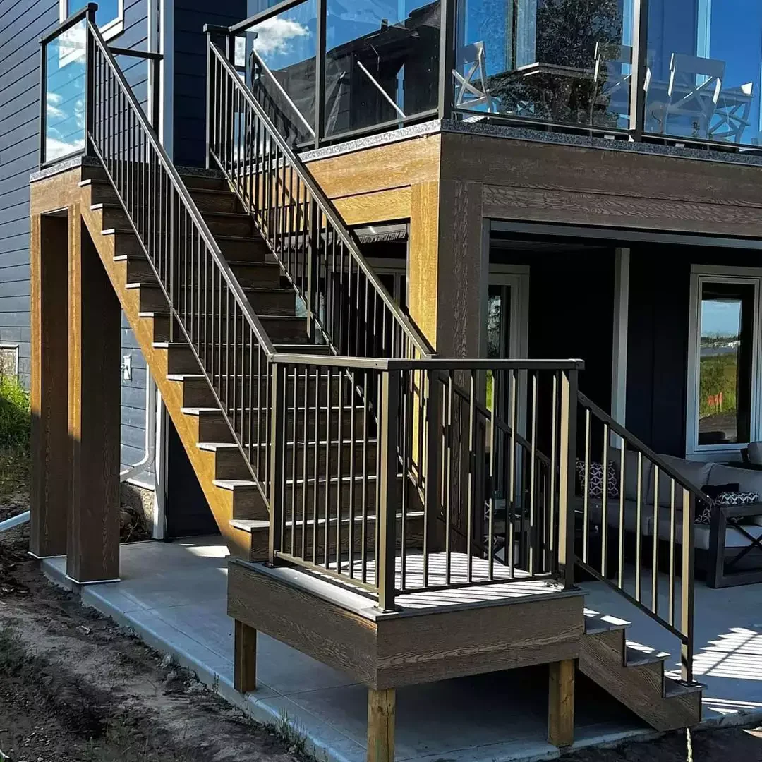 33 Stunning Deck Railing Ideas That Will Transform Your Outdoor Space 7 Railed Staircase and Landing