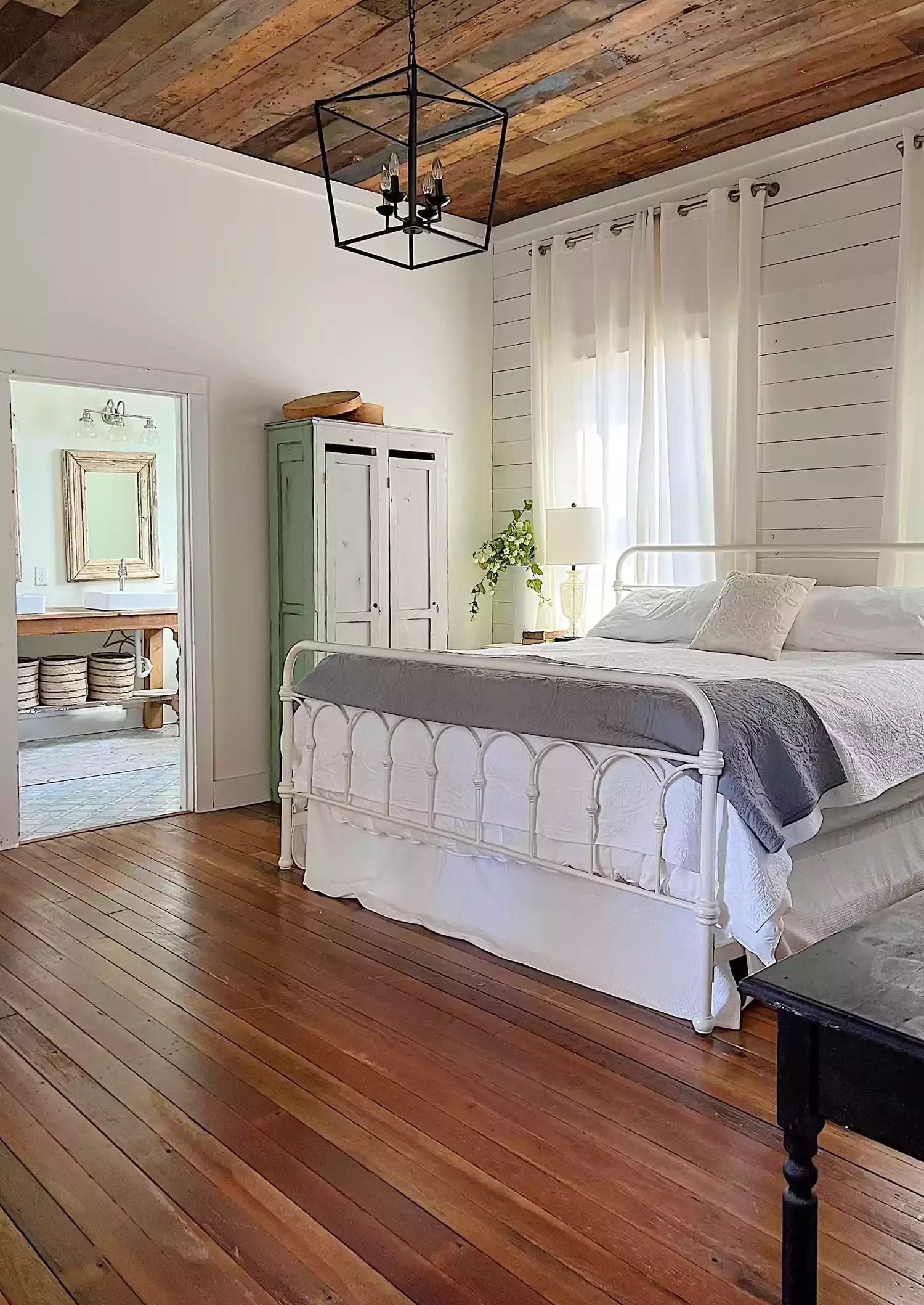 49 Stunning Farmhouse Bedroom Designs That Will Transform Your Space 30 Reclaimed Wood Flooring