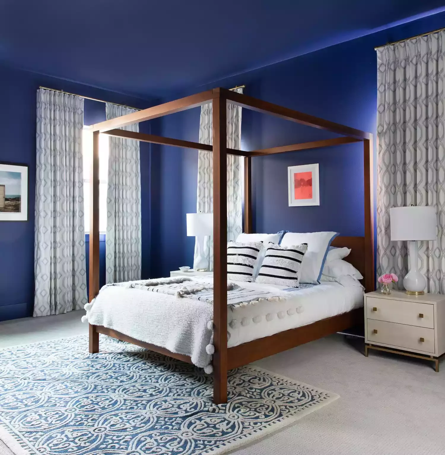 30 Cozy Bedding Ideas to Transform Your Bedroom Into a Dreamy Retreat 1 Recreate Hotel Room Vibes