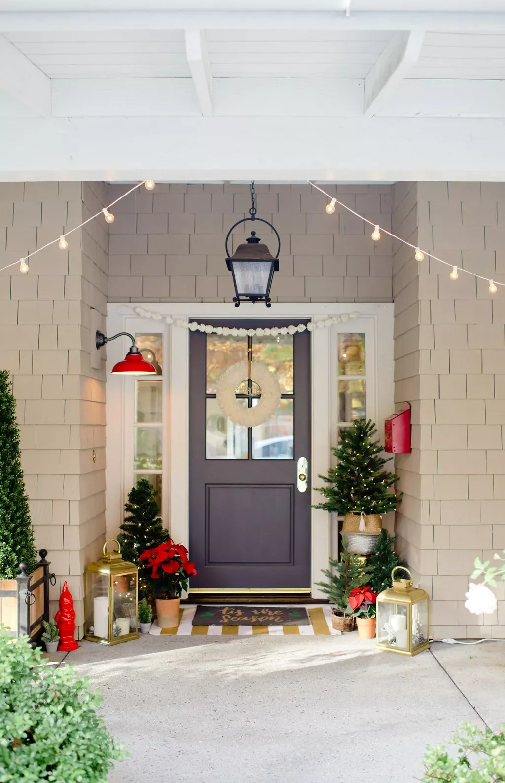 68 Christmas Front Porch Ideas That Make Your Home the Envy Red, Green, White, and Gold