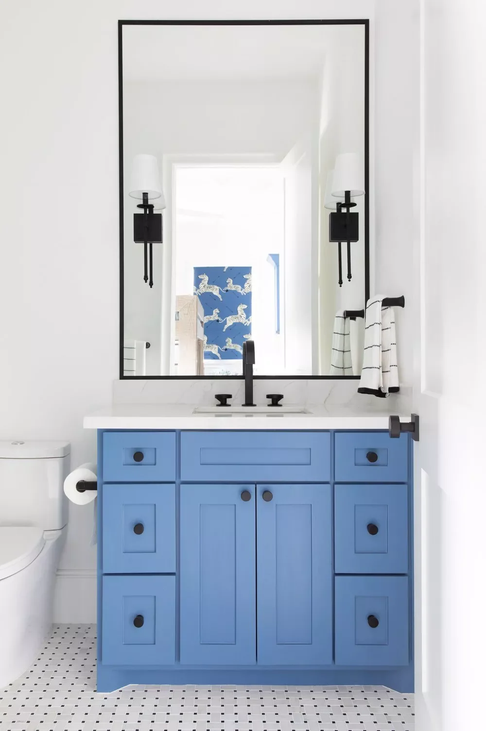 20 Budget-Friendly Ideas to Transform Your Small Bathroom 19 Refresh Your Textiles