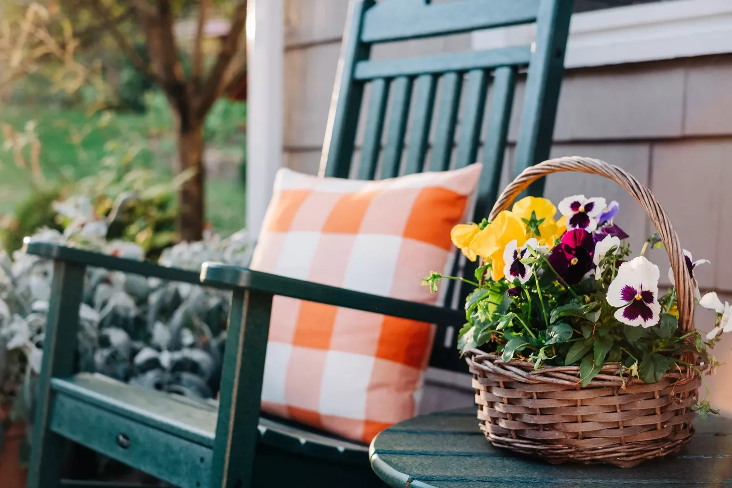 23 Budget-Friendly Front Yard Makeover Ideas That Will Wow Your Neighbors Remember the Details