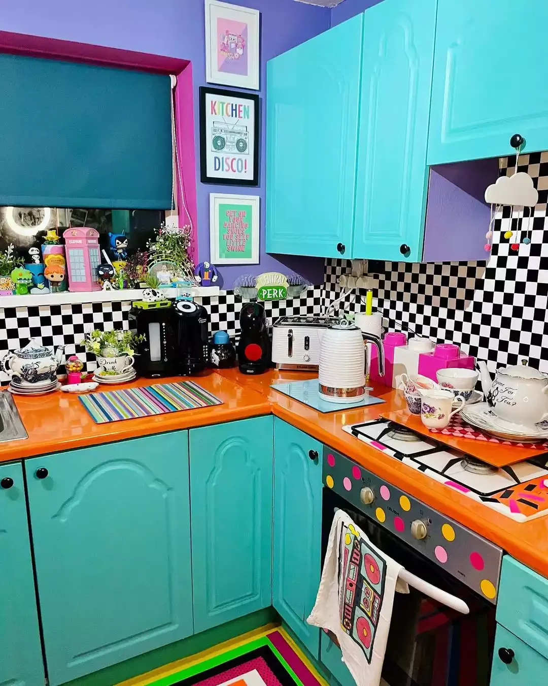 45 Stunning Kitchen Wall Decor Ideas That Transform Your Space 26 Retro Artwork