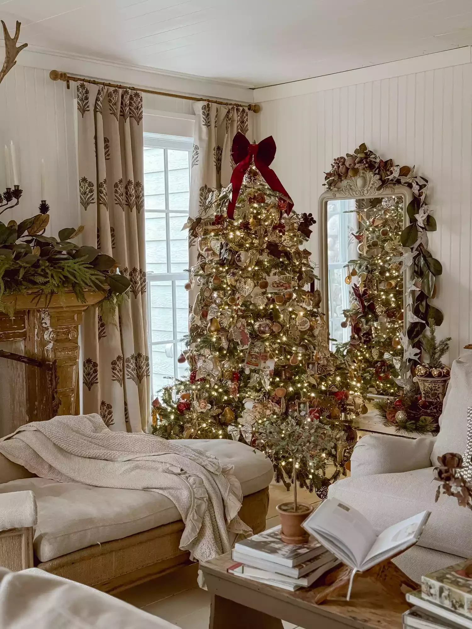 60 Stunning Christmas Tree Ideas to Transform Your Home This Holiday Season 42 Ribbon Tree Topper