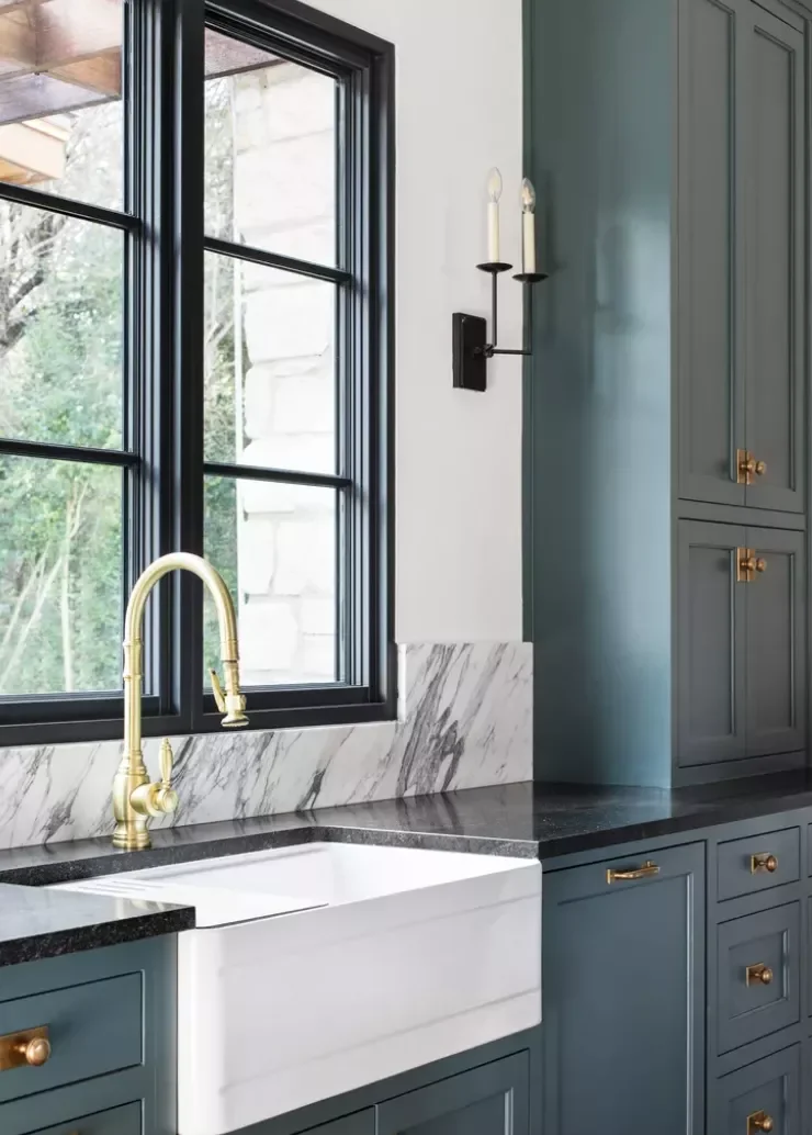 23 Granite Countertops That Will Make Your Kitchen Absolutely Stunning Rich Blues With Granite Countertops