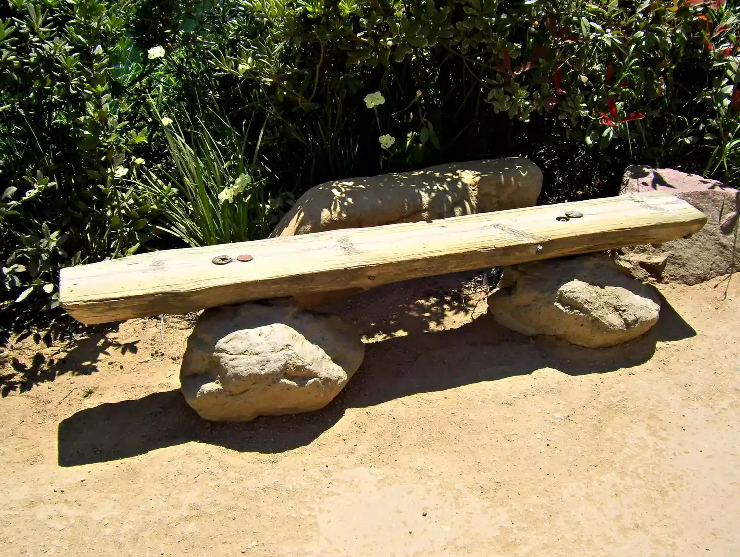 Rock-Leg Bench