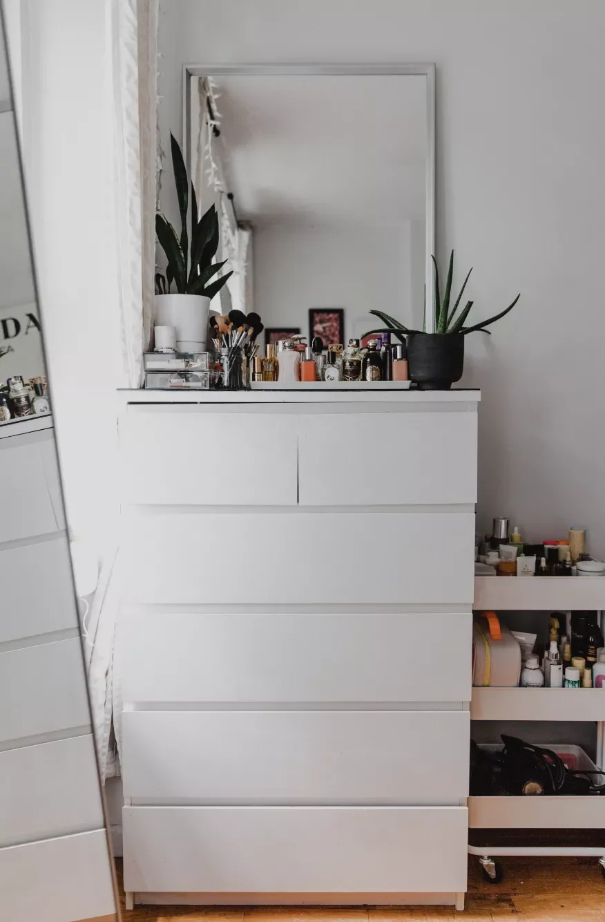 20 Beauty Organization Ideas to Transform Your Vanity Space Rock and Roll