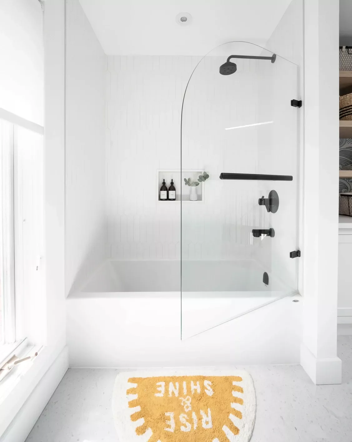 102 Stunning Bathroom Design Ideas That Will Transform Your Space Rounded Glass Splash Guard