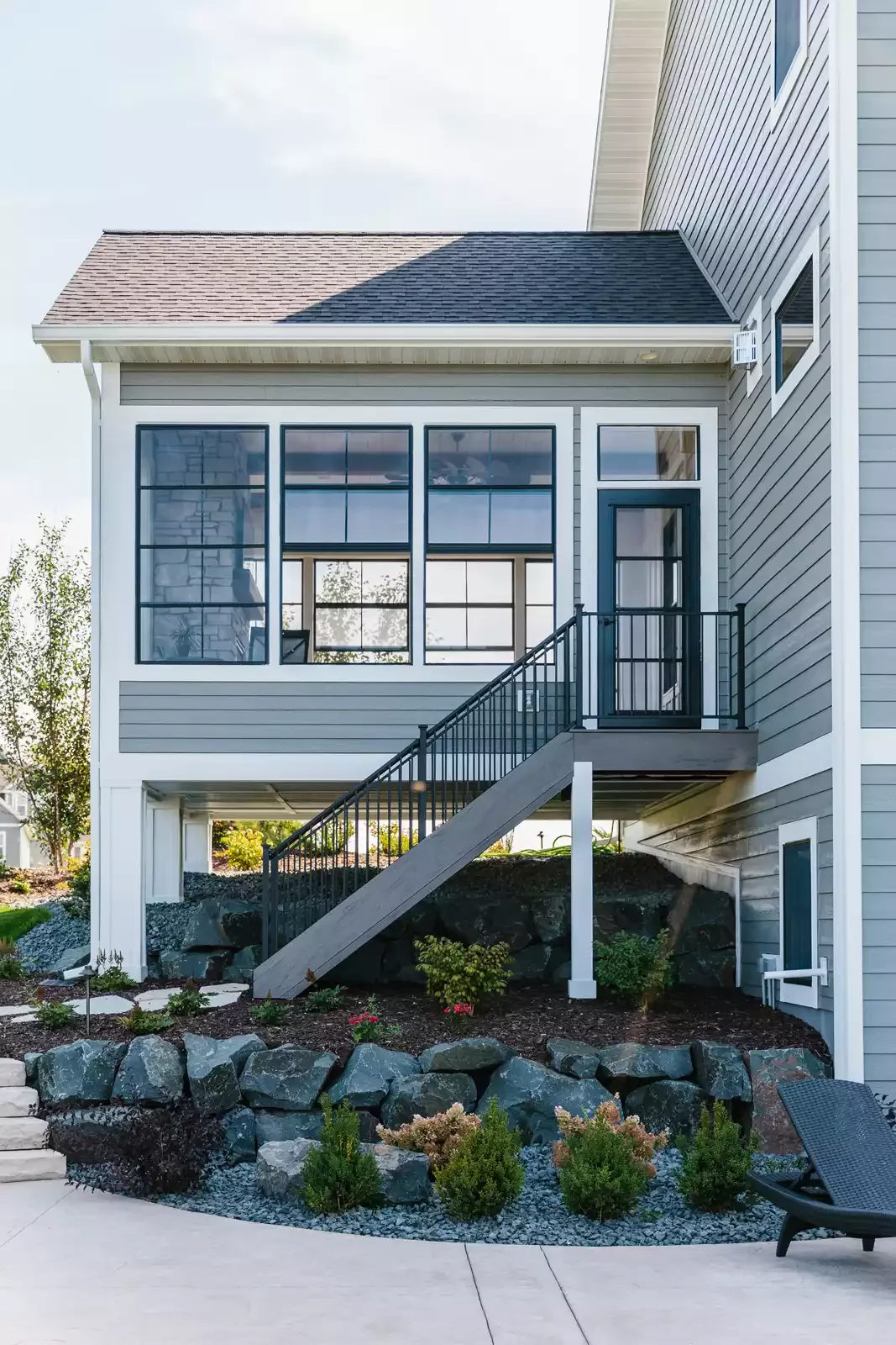 42 Stunning Retaining Wall Ideas to Transform Your Landscape Rustic Boulder Retaining Wall