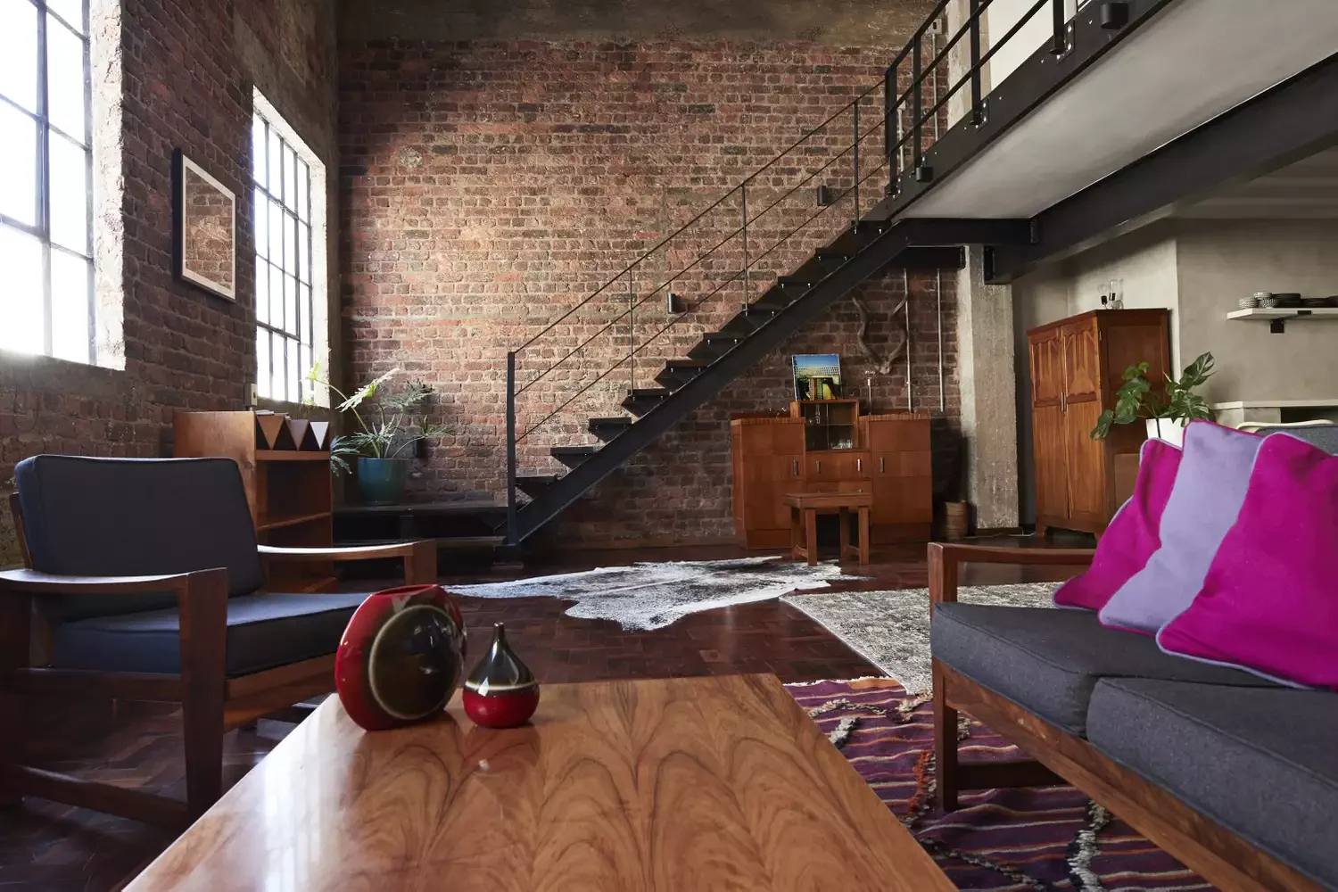 20 Stunning Ways to Transform Your Loft Into a Cozy Home 6 Rustic Loft