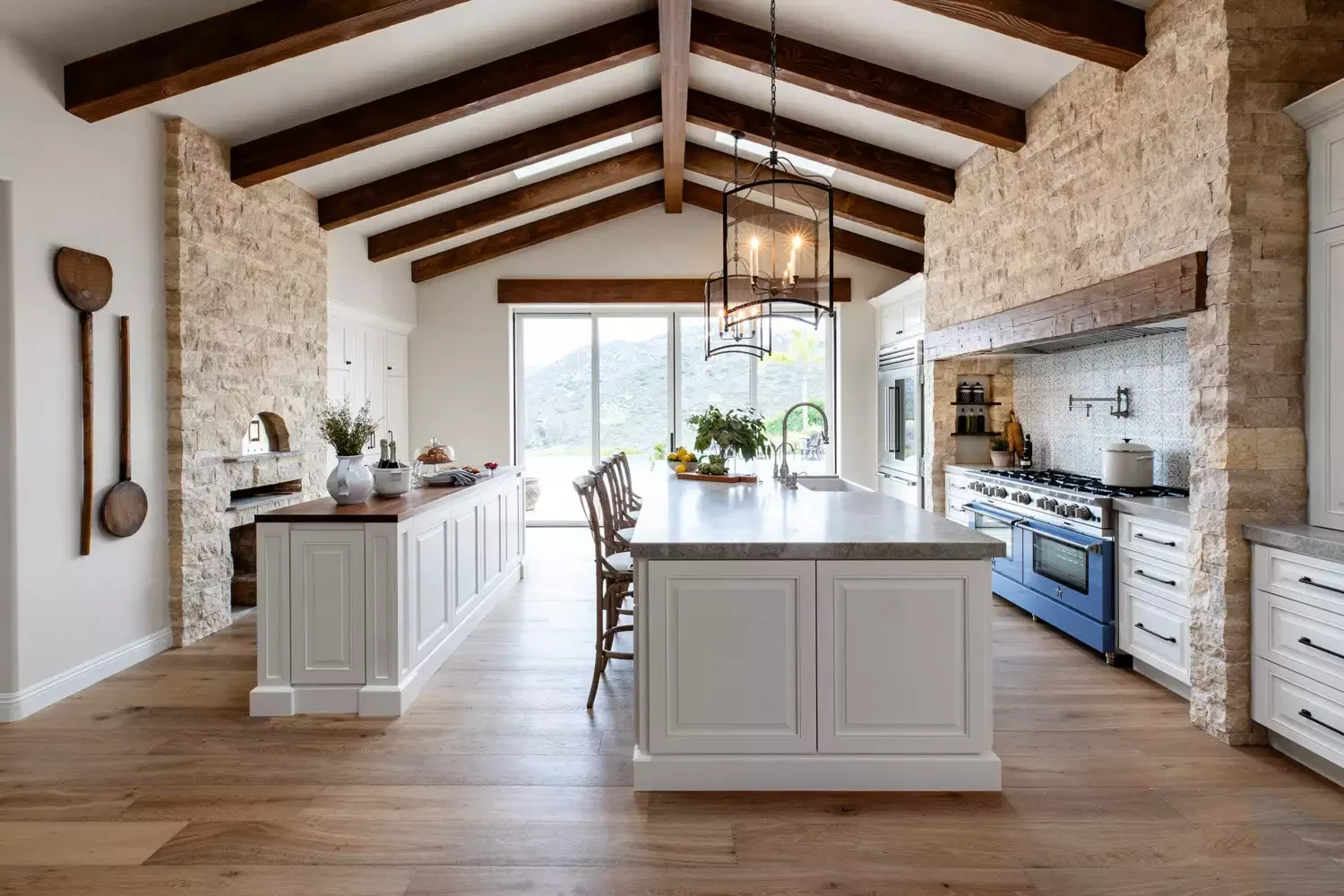 27 Stunning Vaulted Ceiling Ideas That Transform Kitchens Rustic Vaulted Ceiling Beams