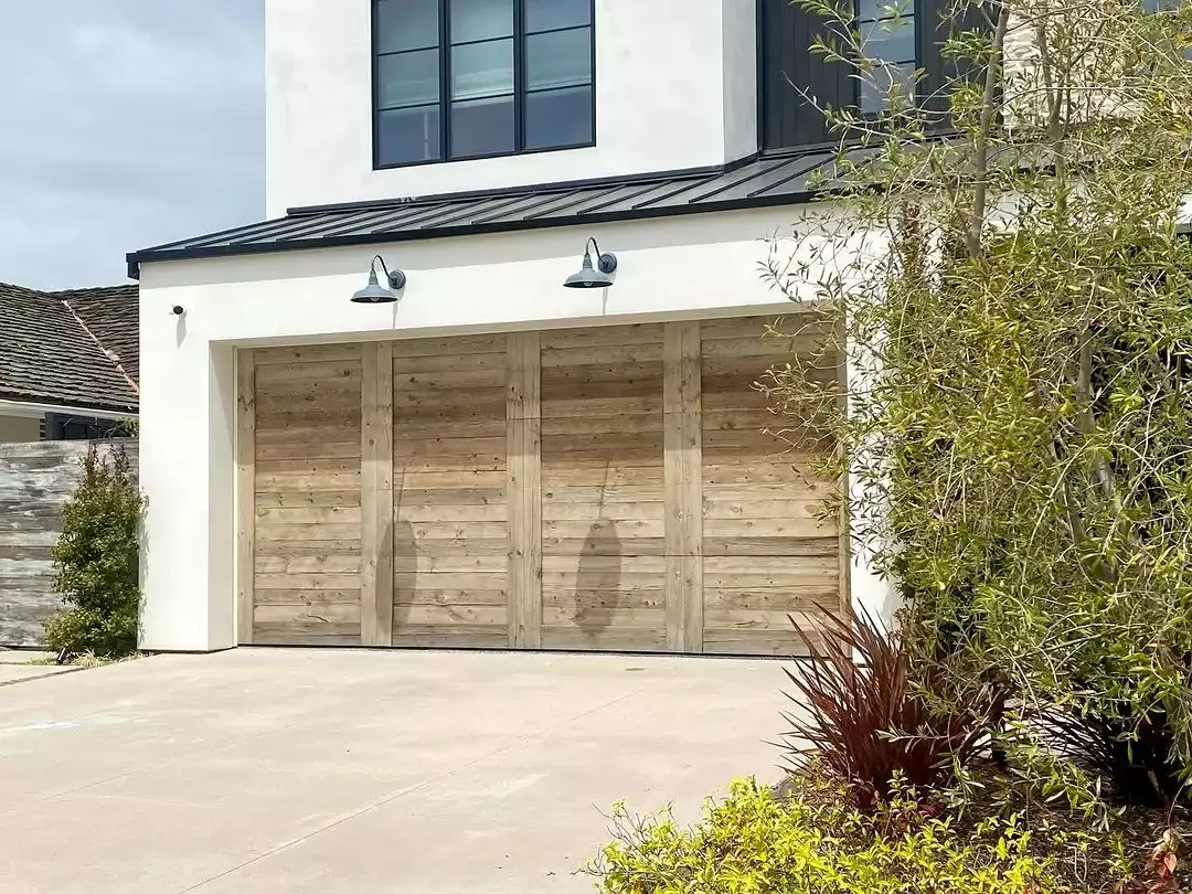 52 Stunning Garage Door Ideas That Will Transform Your Home's Curb Appeal Rustic Wood Planks