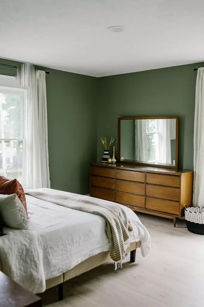 35 Stunning Green Bedroom Ideas That Will Transform Your Space 4 Sage Green and Wood