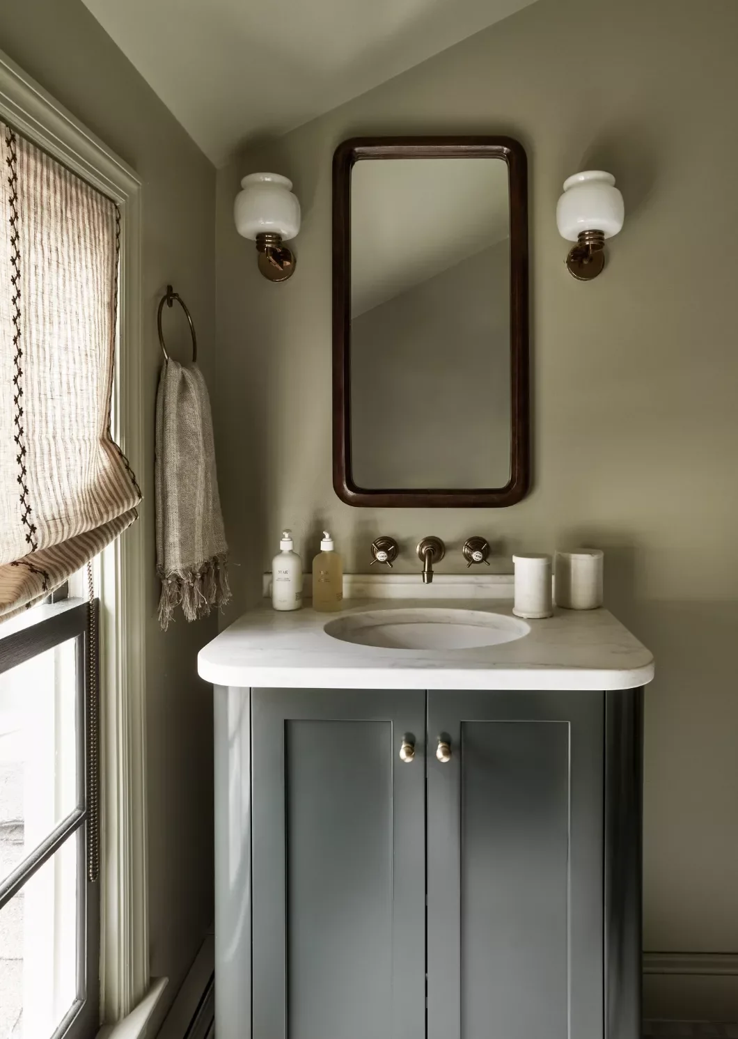 42 Bold Bathroom Color Ideas That Transform Small Spaces Into Stunning Retreats 37 Sage Green