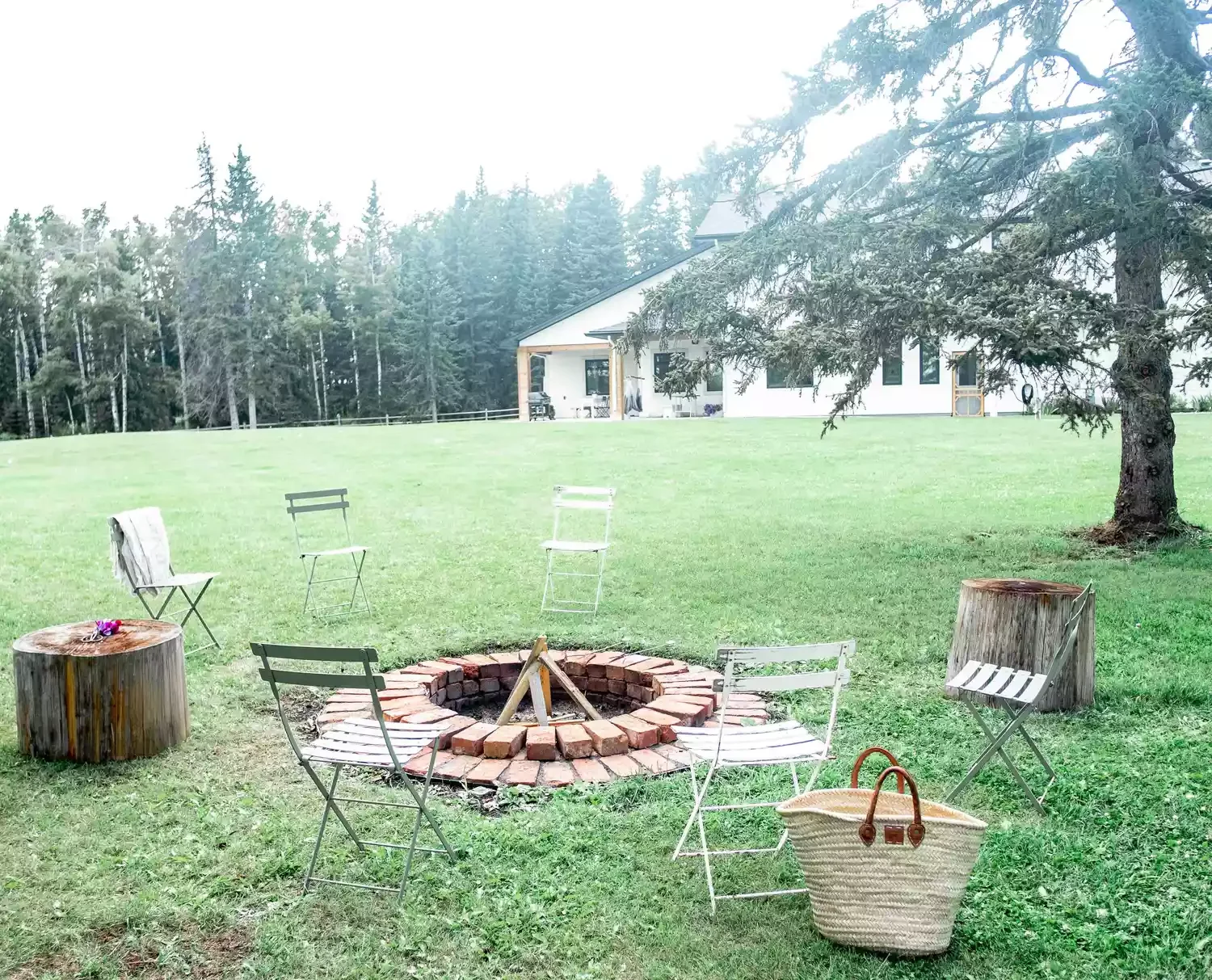 31 Cozy Rustic Fire Pit Designs That Transform Your Backyard Into a Peaceful Haven 2 Salvaged Brick DIY Fire Pit