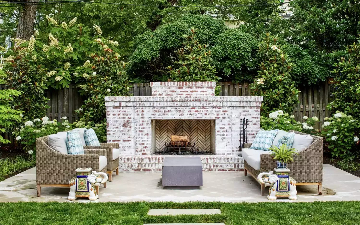 26 Stunning Stone Patio Designs Perfect for Every Outdoor Space 4 Sandstone Patio