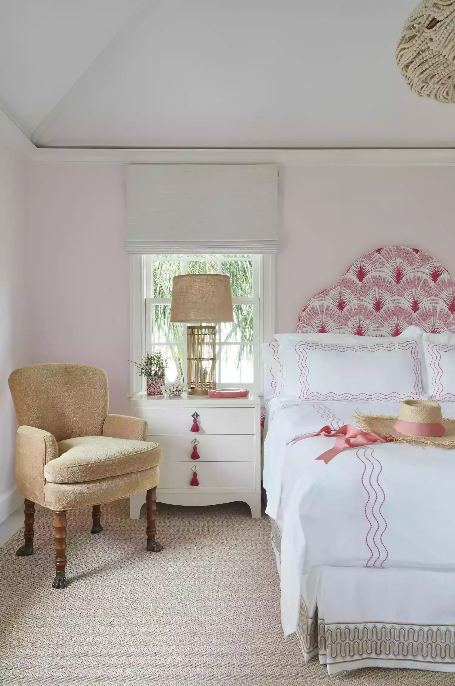 28 Timeless Preppy Home Decor Ideas That Transform Every Space 2 Say Yes to Pink Walls