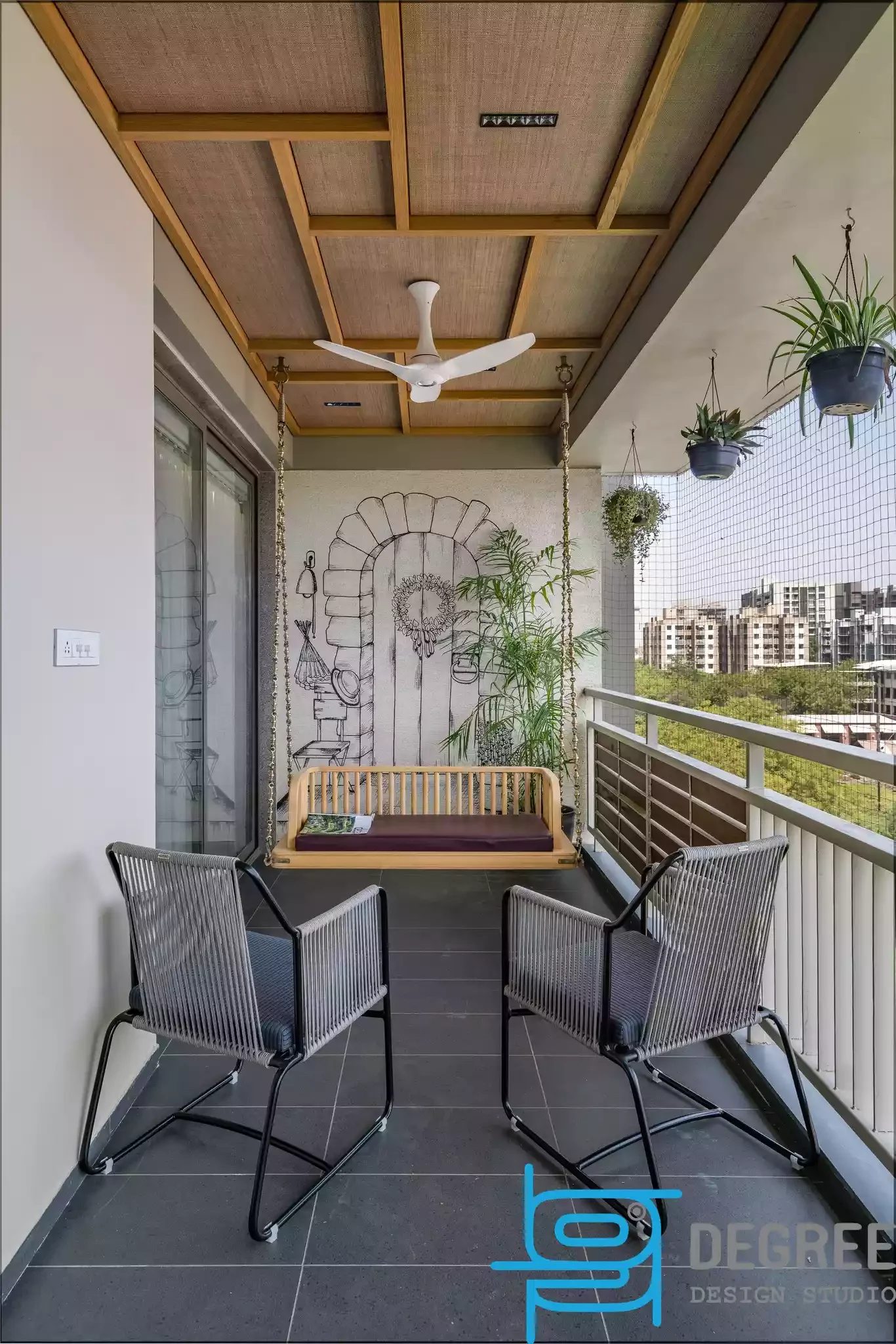 22 Creative Ways to Add Privacy to Your Balcony Space 18 Screen It In