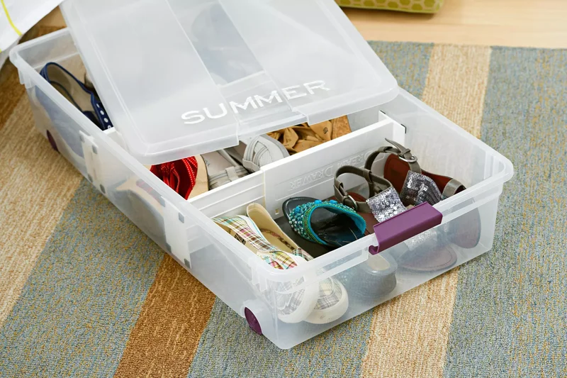 22 Smart Bedroom Storage Solutions for Better Organization 19 Seasonal Stowaways