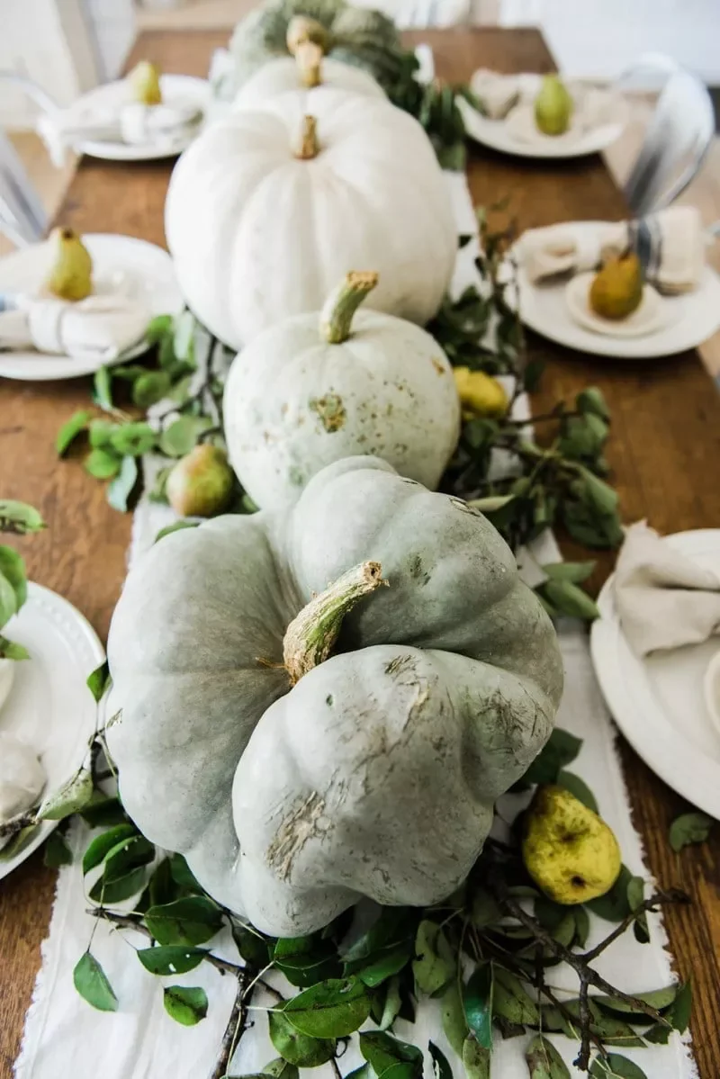 62 Stunning Thanksgiving Table Ideas That Will Wow Your Guests 62 Seasonal Table Setting