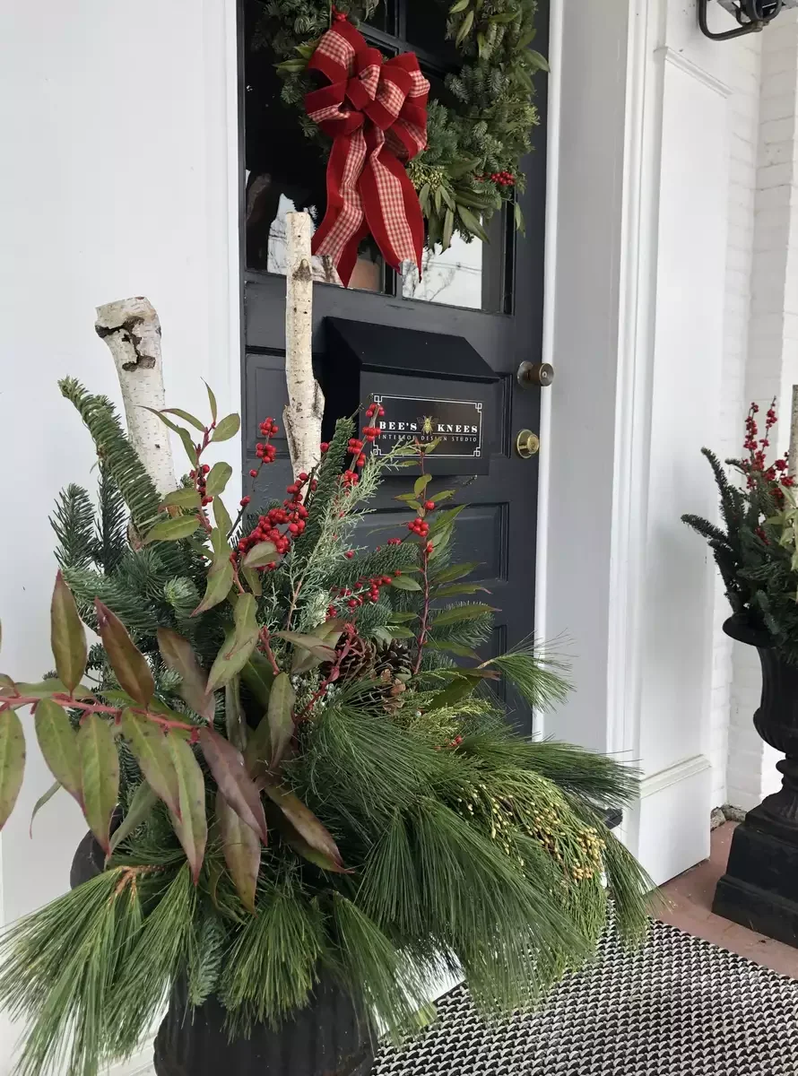 68 Christmas Front Porch Ideas That Make Your Home the Envy Seasonal Urns