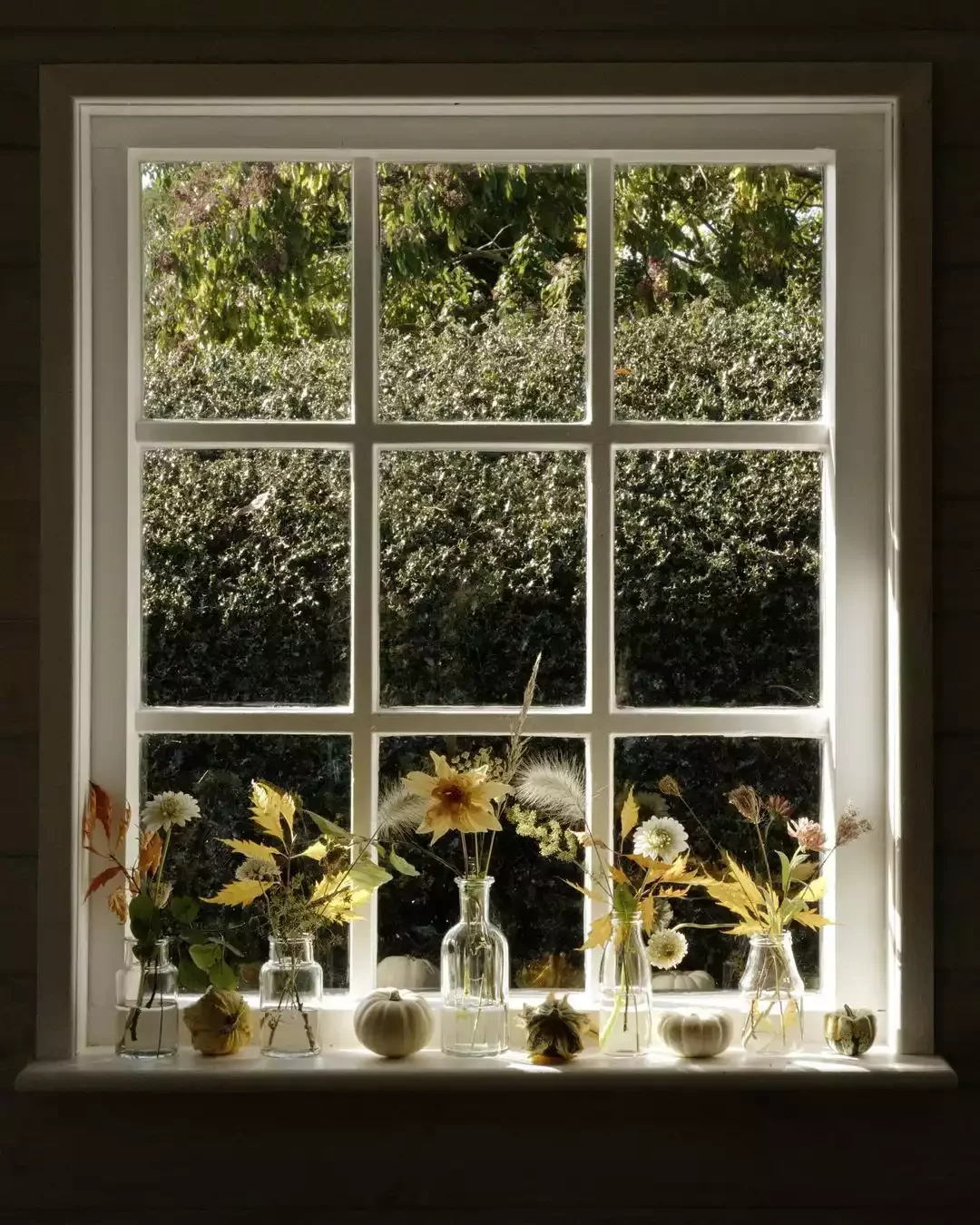 26 Stunning Window Sill Styling Ideas That Will Transform Your Space 9 Seasonal Whimsy