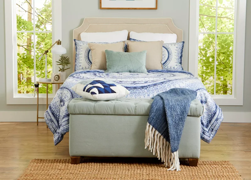 22 Smart Bedroom Storage Solutions for Better Organization 20 Seating with Storage