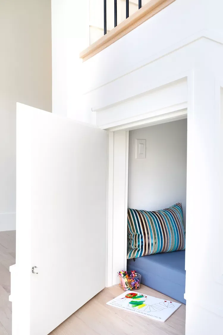 25 Enchanting Kids' Reading Nooks That Blend Style and Functionality 23 Secret Hideaway