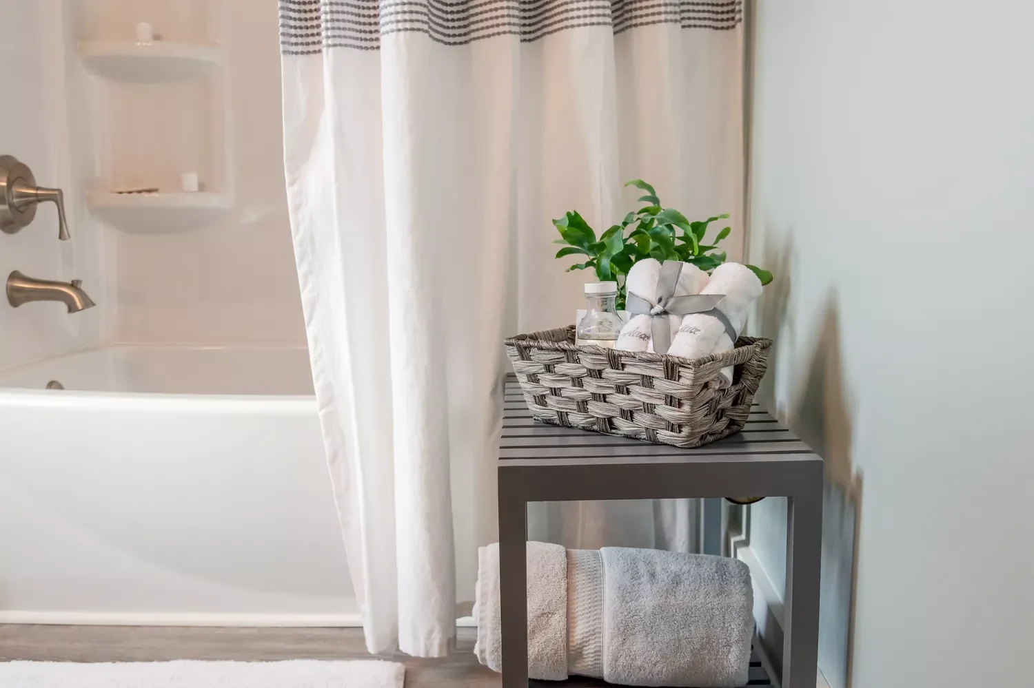 32 Shower Curtain Ideas to Transform Your Bathroom with Maximum Style 13 Select Toiletries to Match