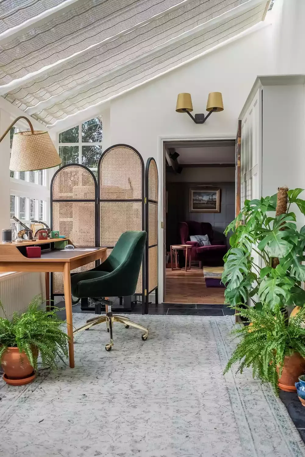67 Stylish Modern Home Office Ideas That Make Working From Home a Joy Separate With a Screen