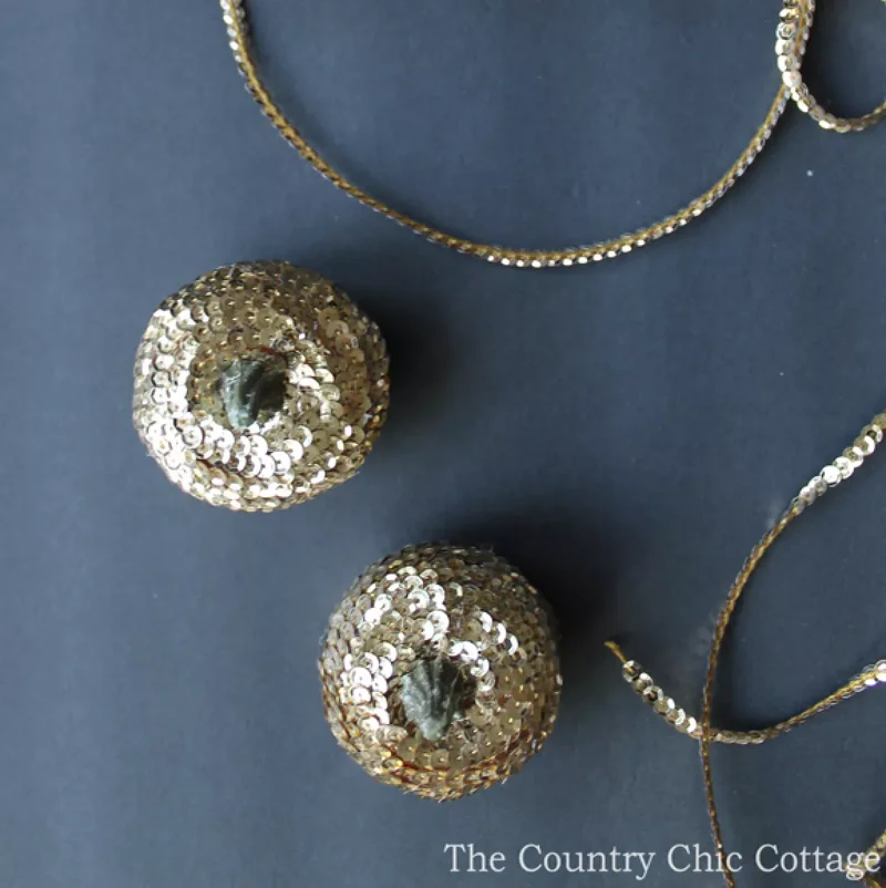 90 Creative Halloween Pumpkin Decorating Ideas to Try This Season 13 Sequined Pumpkin