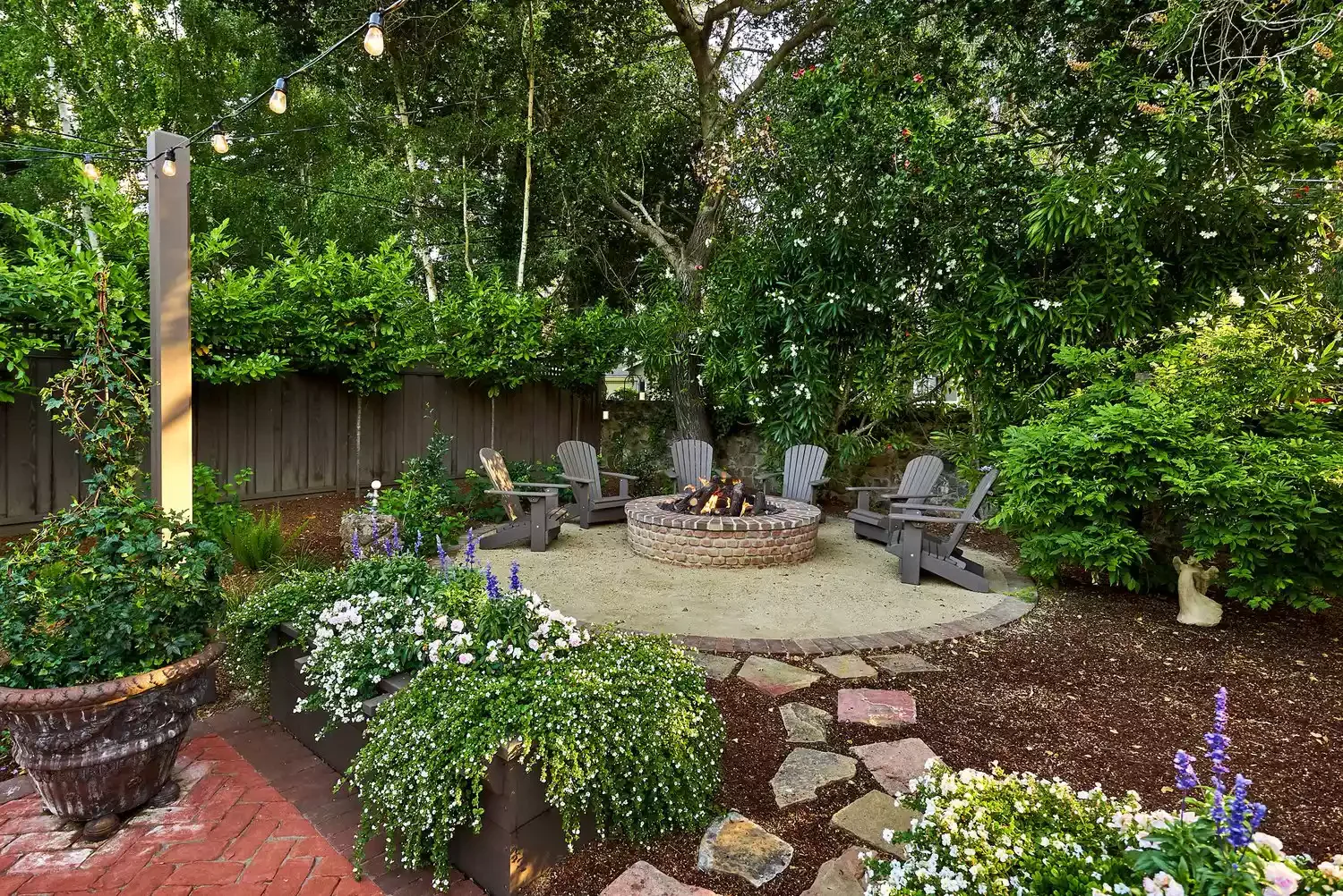 20 Beautiful Brick Fire Pit Designs to Transform Your Outdoor Space 3 Set It on a Gravel Patio